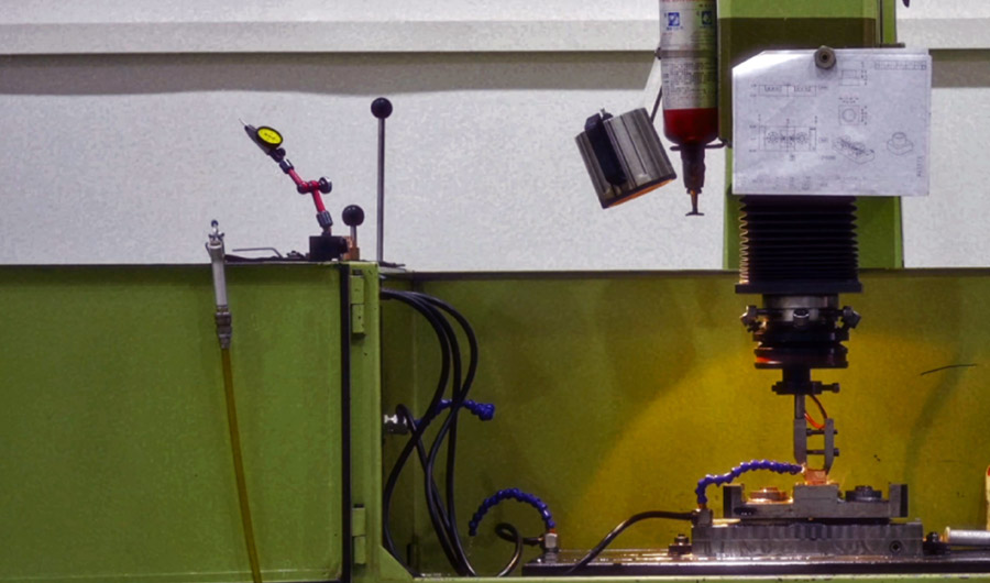 Precision mold factory, establish core competitiveness of products