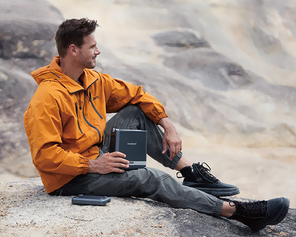 Portable oxygen concentrator